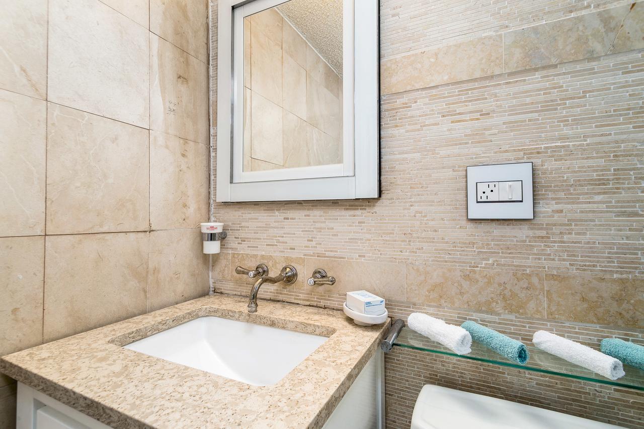 Two Bedroom Two Bath Apartment 2 Block To Beach Miami Beach Extérieur photo