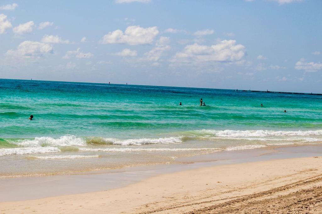 Two Bedroom Two Bath Apartment 2 Block To Beach Miami Beach Extérieur photo